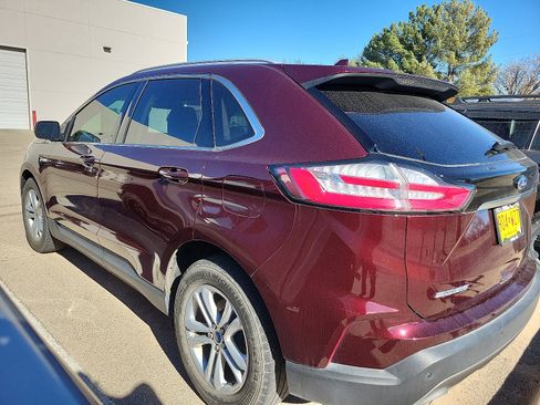 Used 2020 Ford Edge SEL w/ Convenience Package image 2