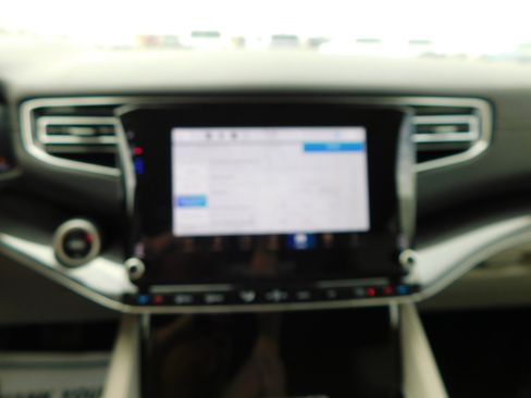 New 2024 Jeep Wagoneer 4WD w/ Premium Group I image 21