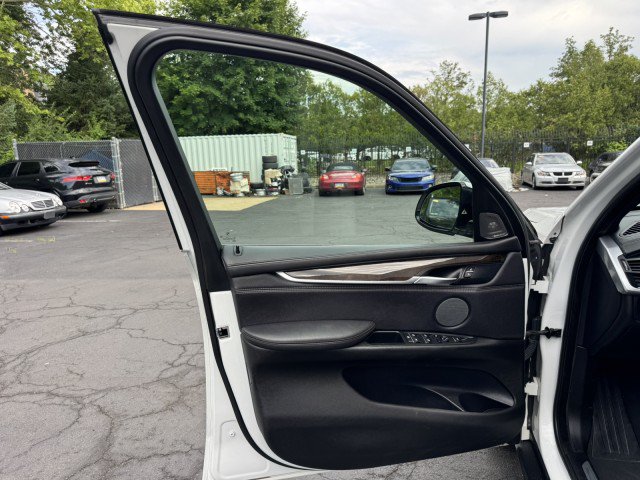 Used 2018 BMW X5 xDrive50i AWD/4WD image 6