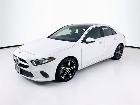 Used 2020 Mercedes-Benz A 220 A 220 image 3