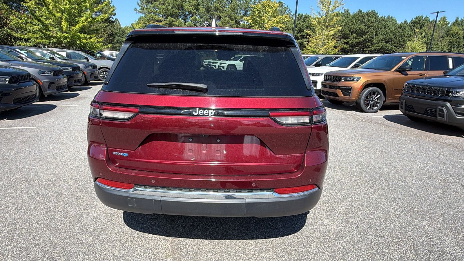 Used 2024 Jeep Grand Cherokee Limited 4xe AWD/4WD image 9