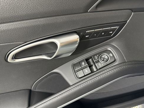 Used 2025 Porsche 718 Cayman S RWD image 33