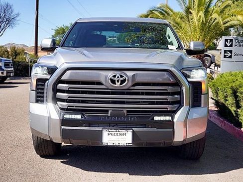 Used 2023 Toyota Tundra Limited w/ Power Package RWD image 5