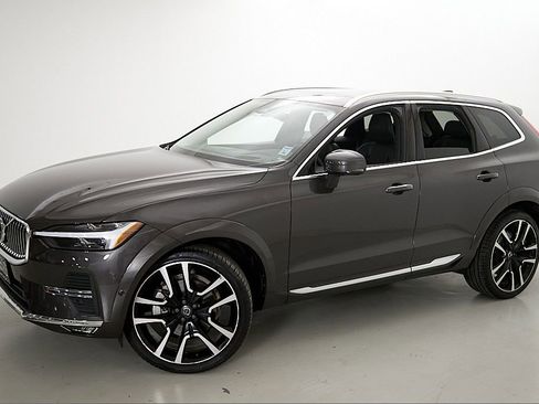 Certified 2023 Volvo XC60 B6 Ultimate AWD/4WD image 3
