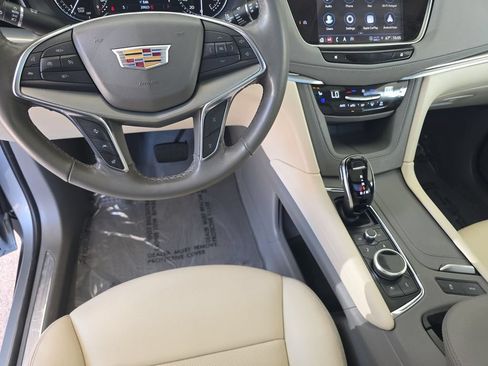 Used 2024 Cadillac XT5 Premium Luxury FWD image 11
