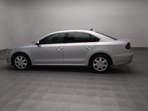 Used 2018 Volkswagen Passat 2.0T SE w/ SE Lighting Package image 3