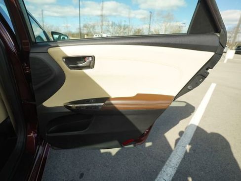 Used 2014 Toyota Avalon XLE image 23