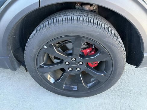 Used 2023 Ford Explorer ST w/ Equipment Group 401A image 8