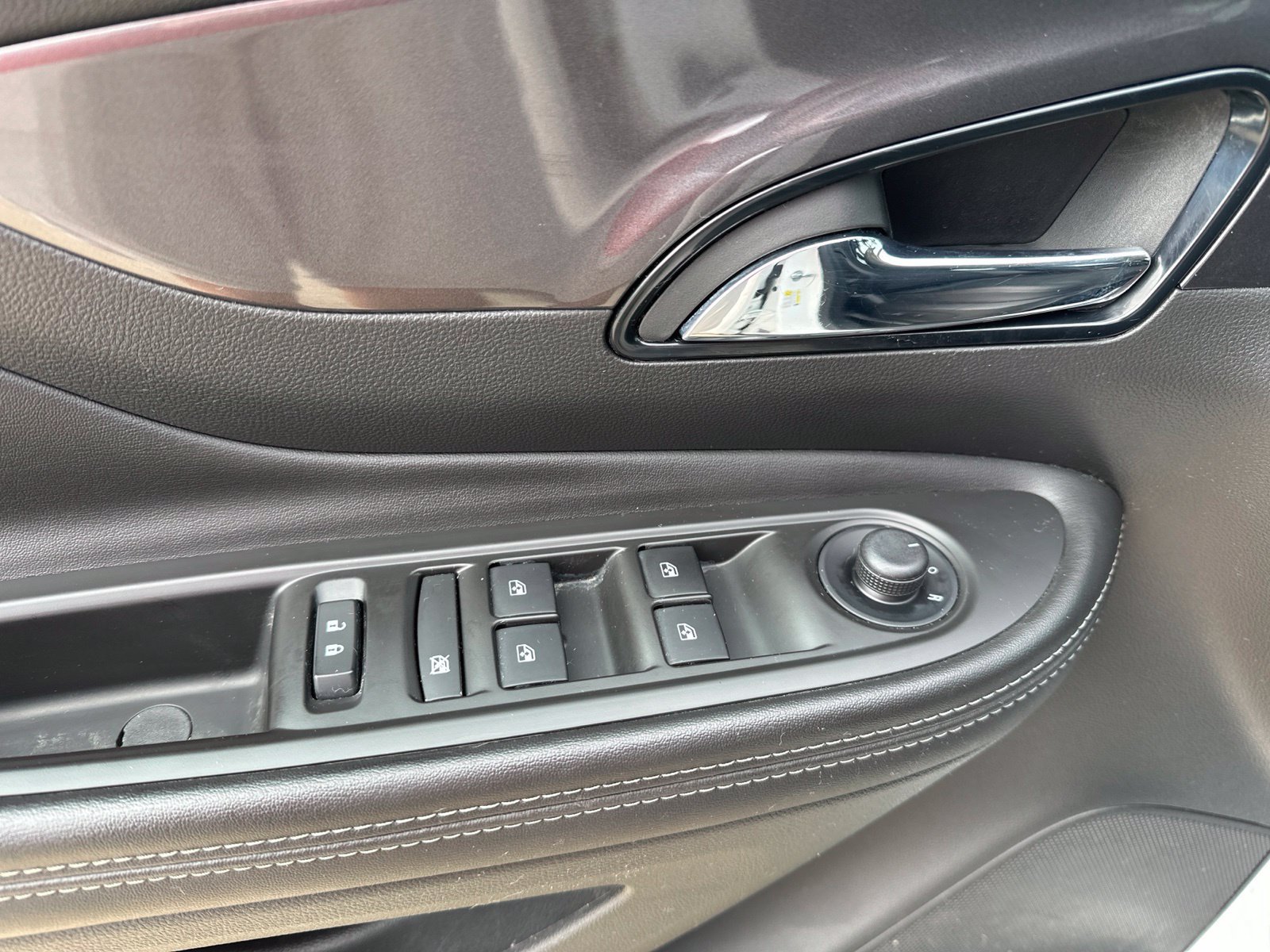 Used 2022 Buick Encore Preferred w/ Safety Package II AWD/4WD image 10