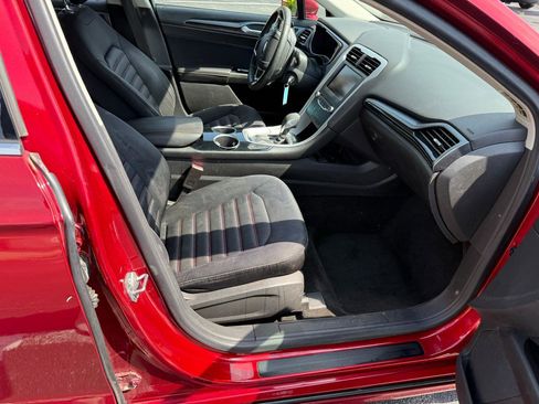 Used 2013 Ford Fusion SE FWD image 18