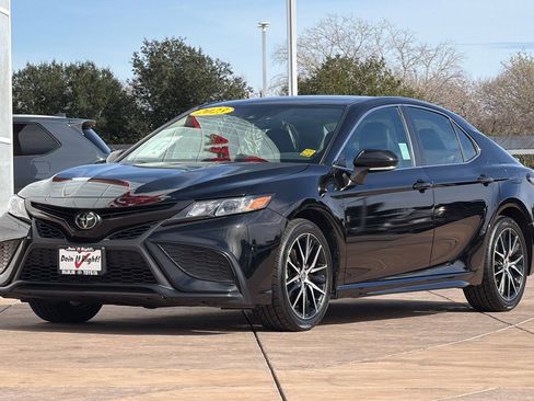 Certified 2023 Toyota Camry SE image 10