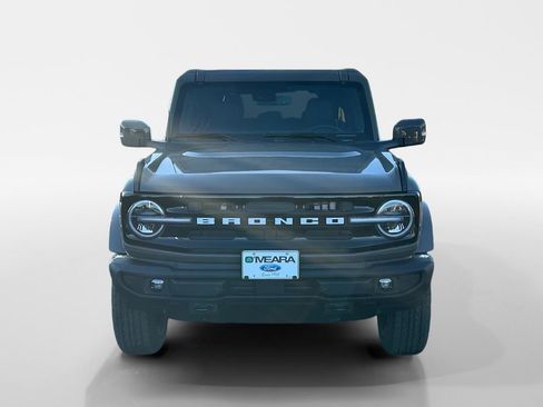 New 2025 Ford Bronco Outer Banks AWD/4WD image 8