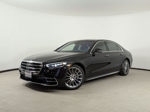Used 2024 Mercedes-Benz S 580 4MATIC Sedan image 1