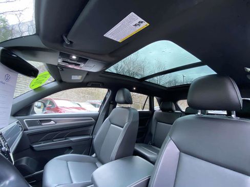 Certified 2020 Volkswagen Atlas Cross Sport SEL AWD/4WD image 21