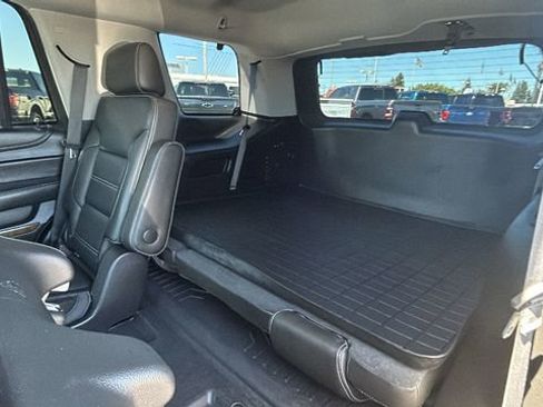 Used 2018 GMC Yukon Denali w/ Denali Ultimate Package AWD/4WD image 17