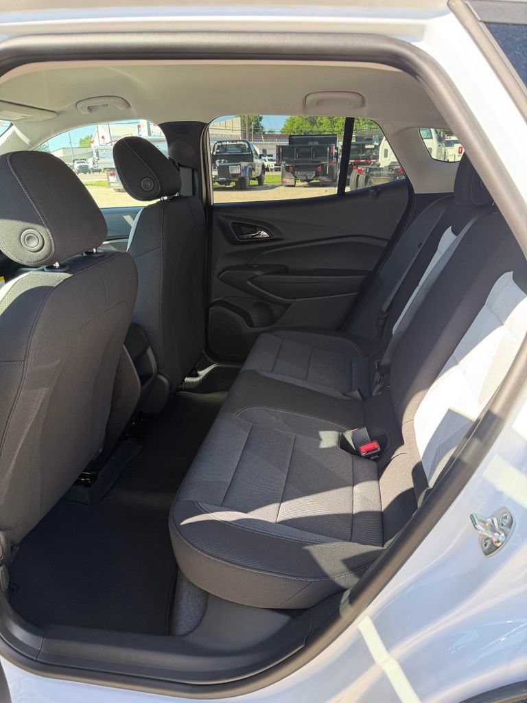 New 2026 Chevrolet Trax LS w/ LS Convenience Package FWD image 12