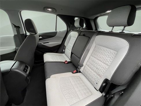 Certified 2024 Chevrolet Equinox LS image 28