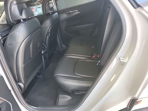 Used 2023 Kia Sportage SX FWD image 9
