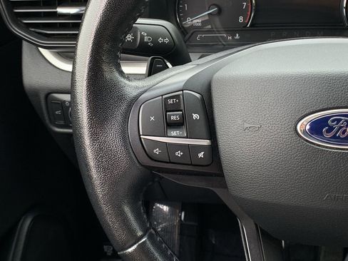 Used 2020 Ford Explorer XLT w/ Class III Trailer Tow Package image 29