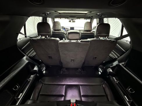 Used 2020 Ford Explorer ST w/ Premium Technology Package image 7