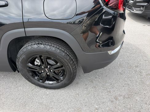 Used 2024 GMC Terrain AT4 w/ LPO, Floor Liner Package AWD/4WD image 10