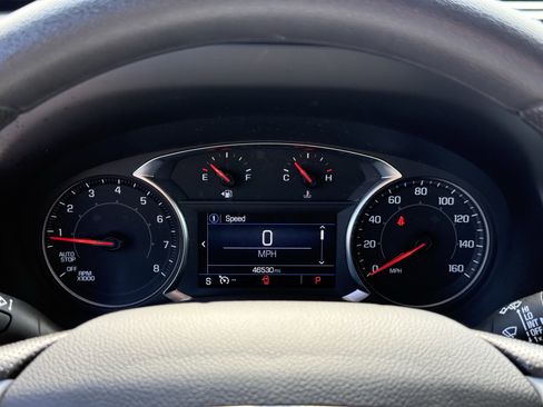 Used 2024 GMC Terrain SLE image 18