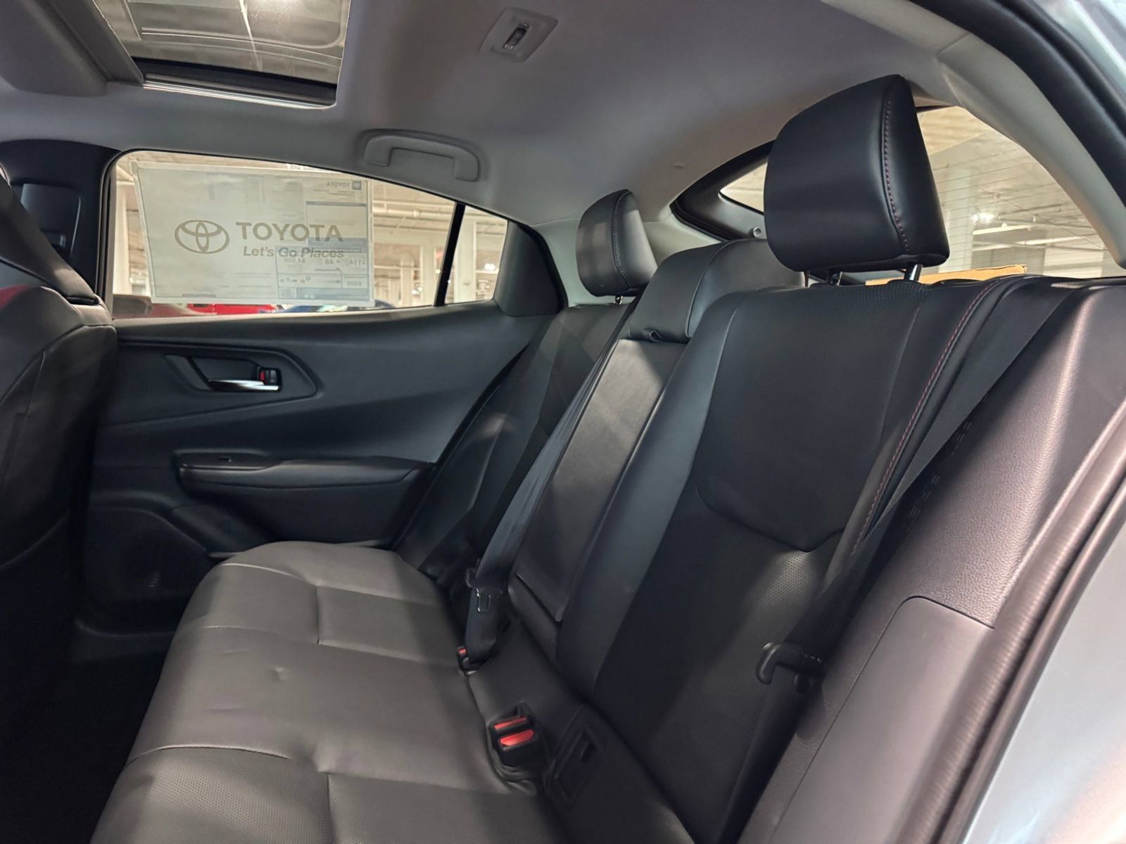 New 2026 Toyota Prius Plug-In Hybrid FWD image 33