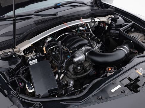 Used 2015 Chevrolet Camaro SS w/ SS Performance Package image 35