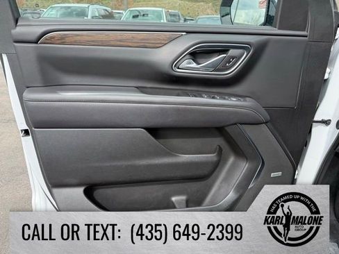 Used 2024 Chevrolet Tahoe Premier AWD/4WD image 12