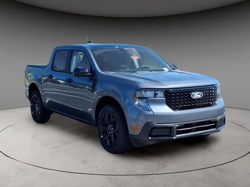 New 2026 Ford Maverick XLT image 14