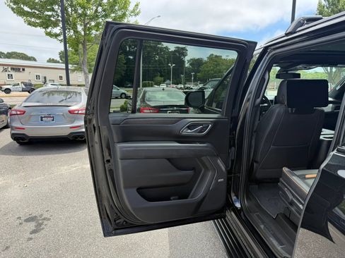 Used 2023 GMC Yukon XL AT4 w/ AT4 Premium Package AWD/4WD image 20