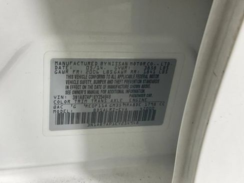 Used 2014 Nissan Sentra SR FWD image 21