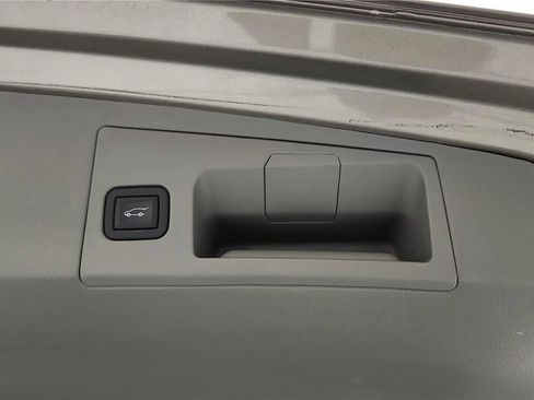 Used 2023 Cadillac XT5 Premium Luxury image 22