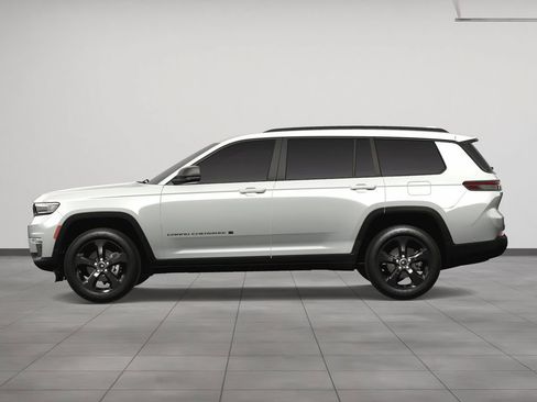 New 2024 Jeep Grand Cherokee L Limited w/ Black Appearance Package image 3
