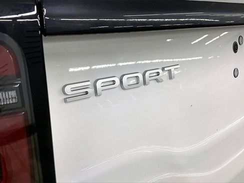 New 2025 Land Rover Discovery Sport S image 9