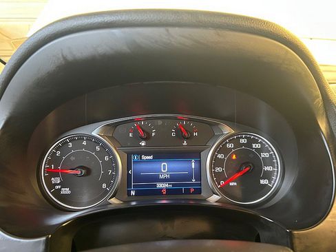 Used 2024 GMC Terrain SLE image 21