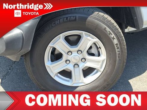 Used 2022 Jeep Wrangler Sport AWD/4WD image 6