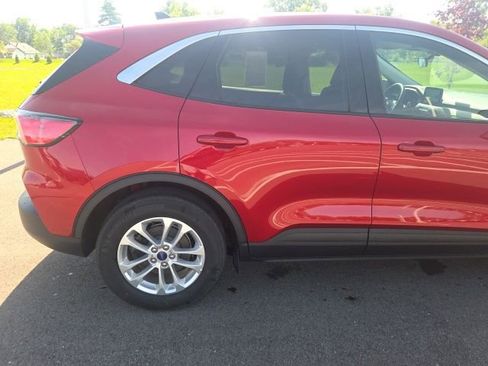 Used 2022 Ford Escape SE w/ Convenience Package FWD image 7