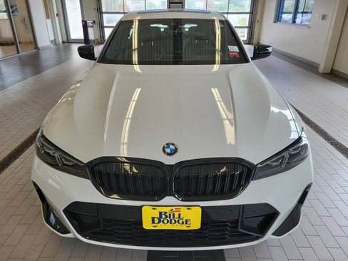 New 2026 BMW 330i xDrive Sedan w/ M Sport Package AWD/4WD image 10