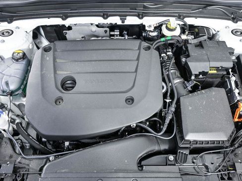 Used 2026 Volvo XC40 B5 Core AWD/4WD image 35