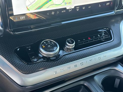 New 2025 Ford Expedition Platinum w/ Stealth Performance Package image 54