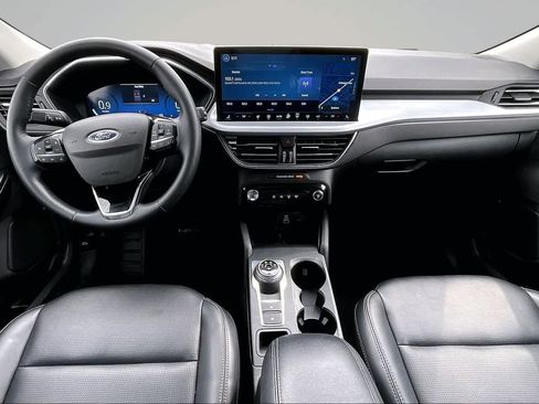 Used 2025 Ford Escape Platinum AWD/4WD image 10