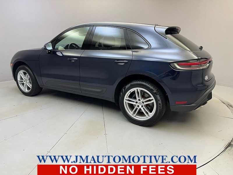 Used 2023 Porsche Macan AWD/4WD image 3