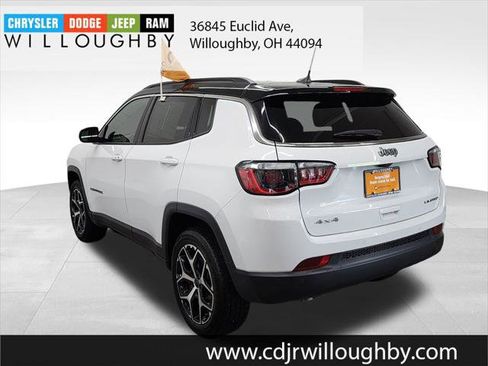 Certified 2025 Jeep Compass Limited AWD/4WD image 6