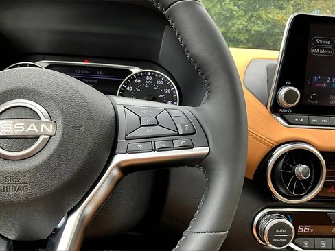 New 2025 Nissan Sentra SV w/ SV Premium Package image 17