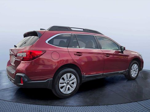 Used 2018 Subaru Outback 2.5i Premium AWD/4WD image 5