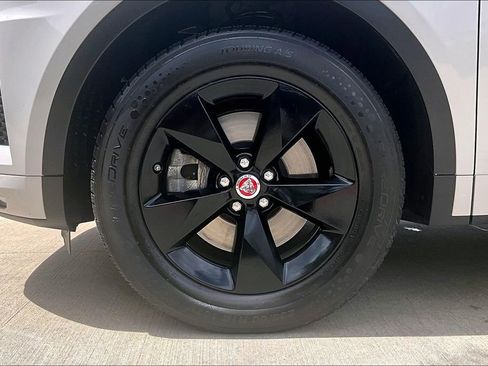 Used 2019 Jaguar E-PACE R-Dynamic S image 12