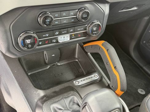 Used 2023 Ford Bronco Badlands AWD/4WD image 25