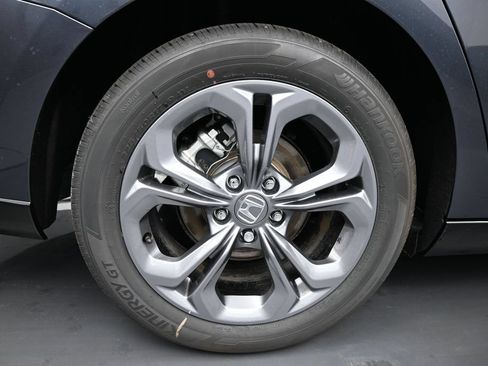 New 2025 Honda Accord EX-L image 30