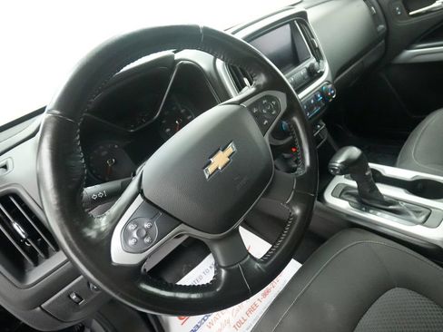 Used 2019 Chevrolet Colorado LT w/ LT Convenience Package AWD/4WD image 13